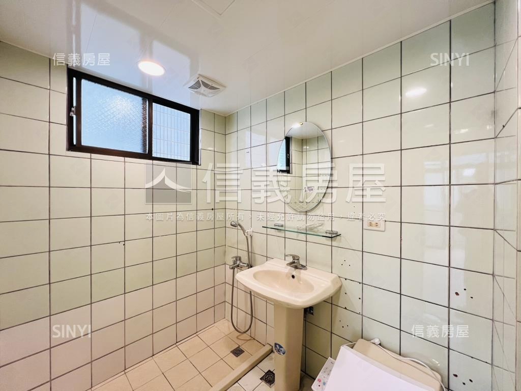 翠堤青境面公園四房車位房屋室內格局與周邊環境