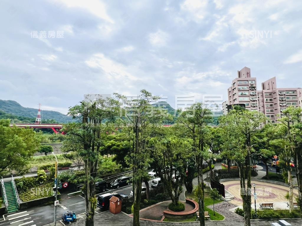 翠堤青境面公園四房車位房屋室內格局與周邊環境