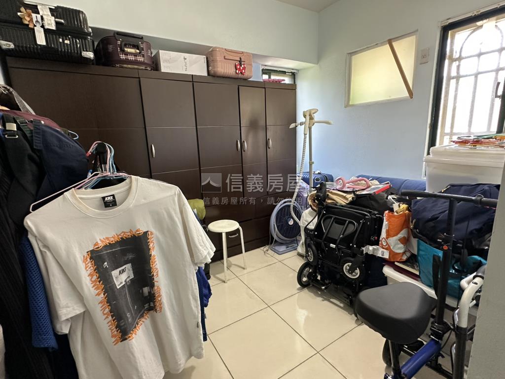 雨農山莊高樓河岸景觀房屋室內格局與周邊環境