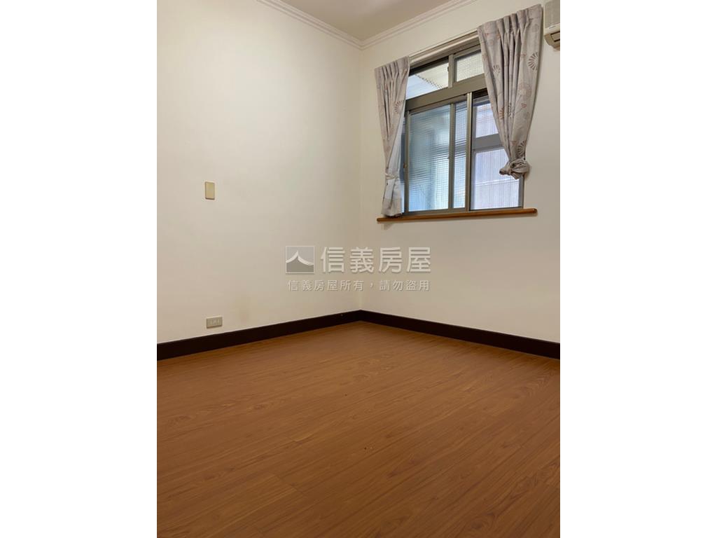 台電光亮角間大三房房屋室內格局與周邊環境