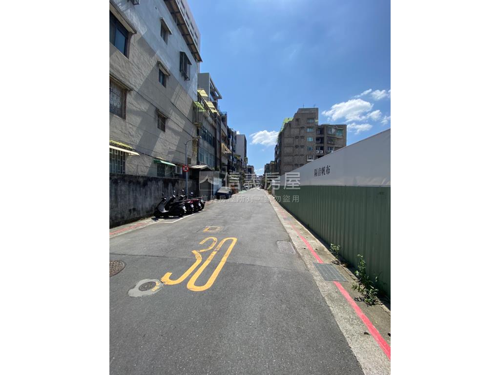 台電光亮角間大三房房屋室內格局與周邊環境