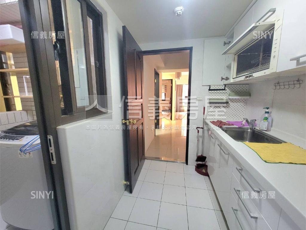 新店美麗國溫馨美兩房房屋室內格局與周邊環境