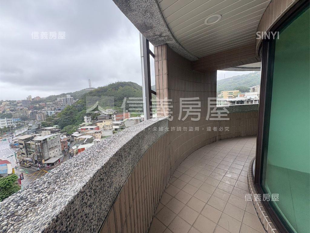 面基隆港約７７坪寬敞空間房屋室內格局與周邊環境