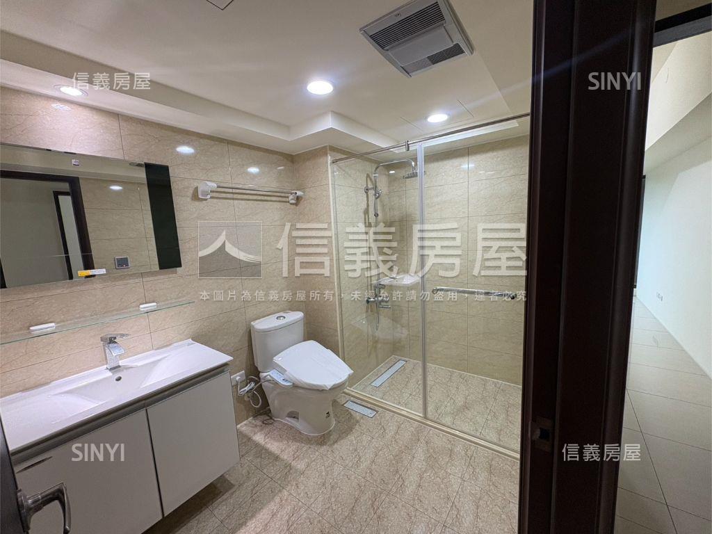 面基隆港約７７坪寬敞空間房屋室內格局與周邊環境