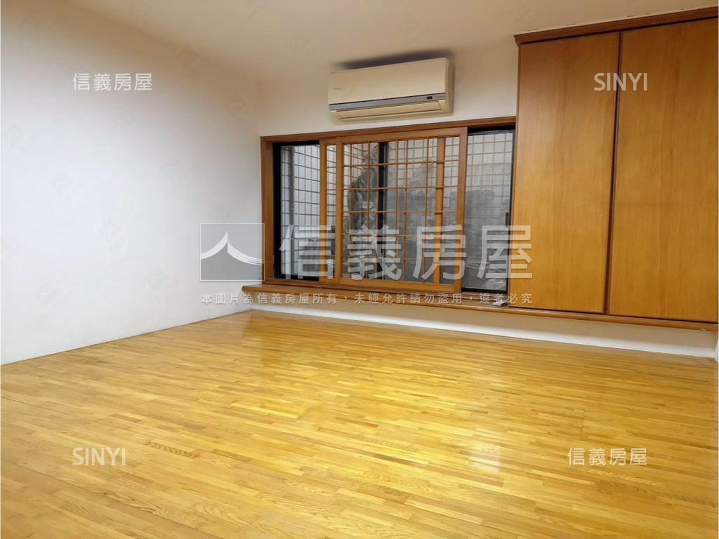 景美豪邸五房坡平車位房屋室內格局與周邊環境
