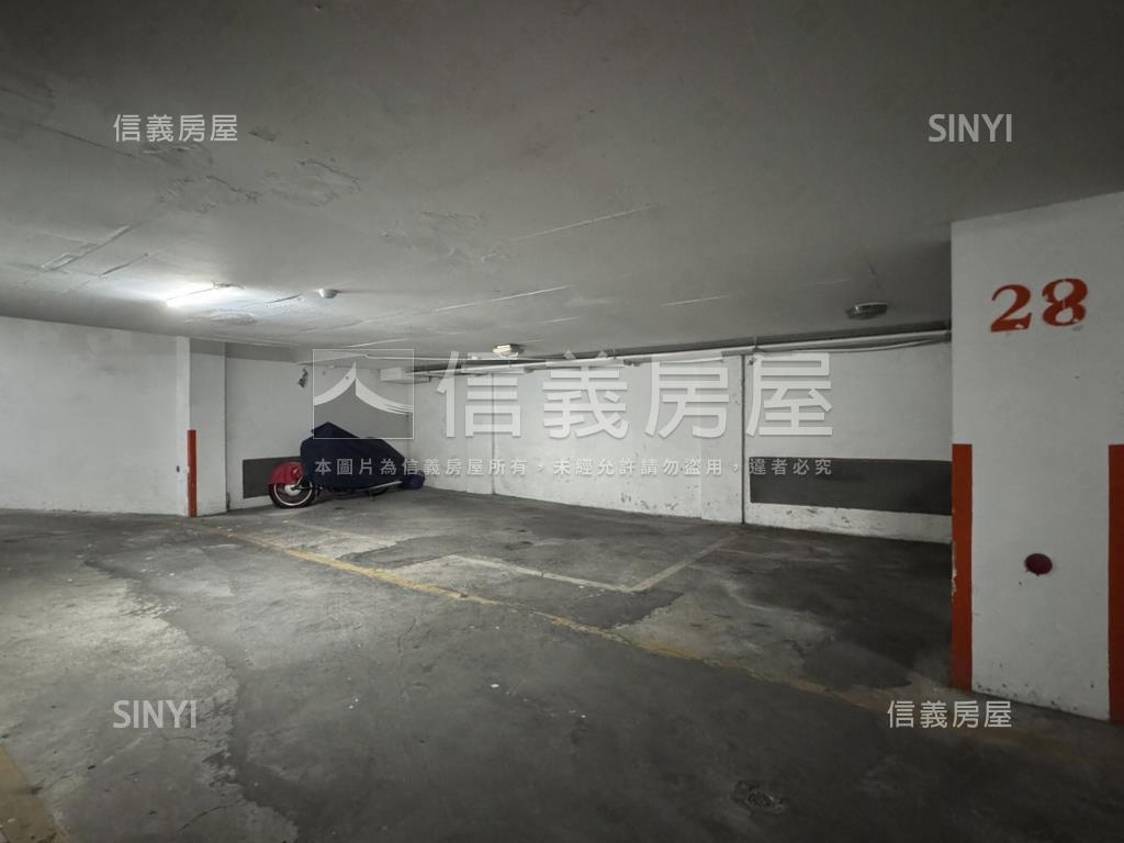 景美豪邸五房坡平車位房屋室內格局與周邊環境