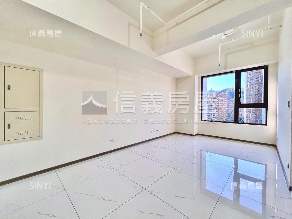 專任美景富都新向三房車位房屋室內格局與周邊環境
