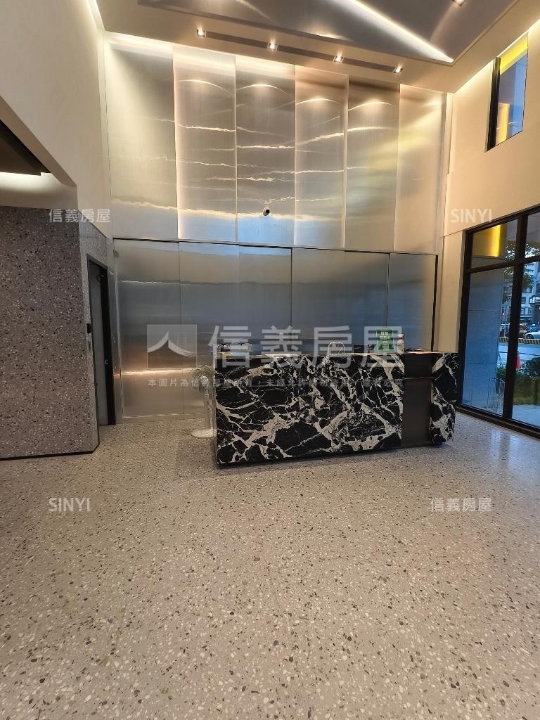 專任美景富都新向三房車位房屋室內格局與周邊環境