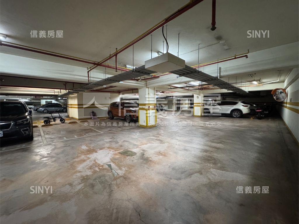 四期重劃區精美店辦房屋室內格局與周邊環境