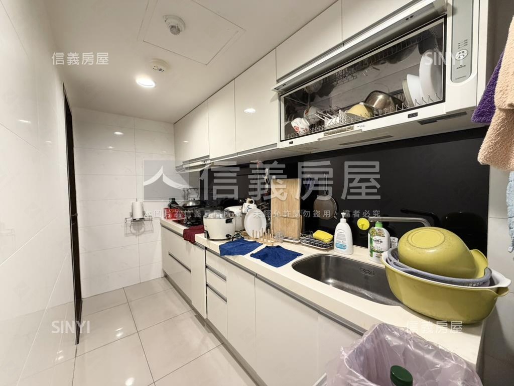 寶欣天廈三房車位房屋室內格局與周邊環境