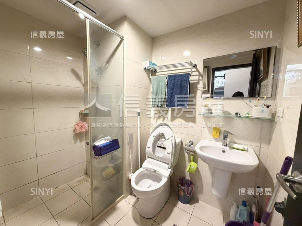 寶欣天廈三房車位房屋室內格局與周邊環境