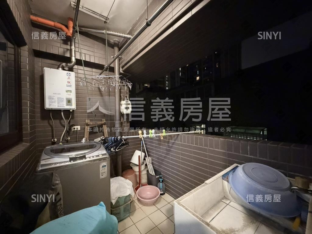 寶欣天廈三房車位房屋室內格局與周邊環境