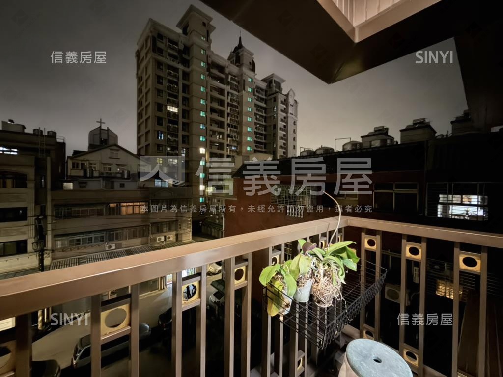 寶欣天廈三房車位房屋室內格局與周邊環境