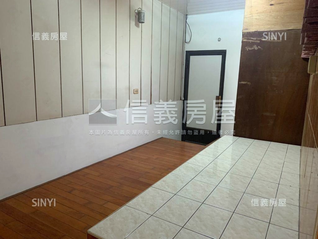 國安街民有文賢市場店住房屋室內格局與周邊環境