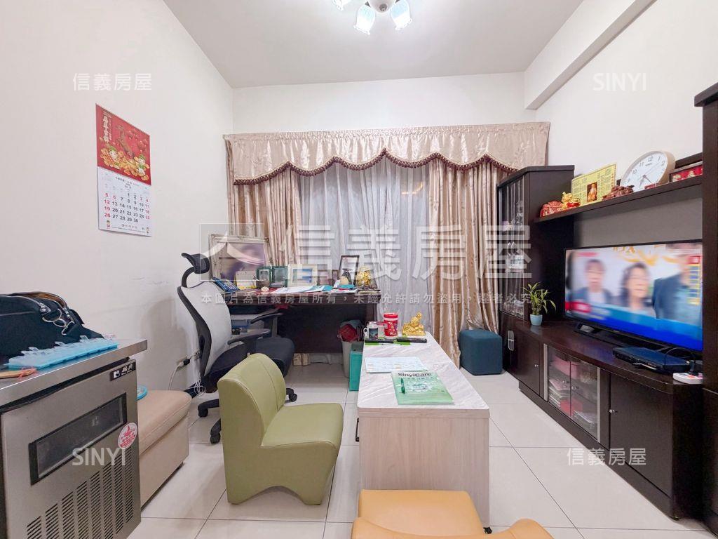 長堤。方正３房帶車位房屋室內格局與周邊環境