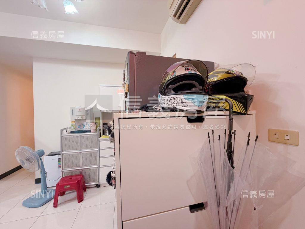 長堤。方正３房帶車位房屋室內格局與周邊環境