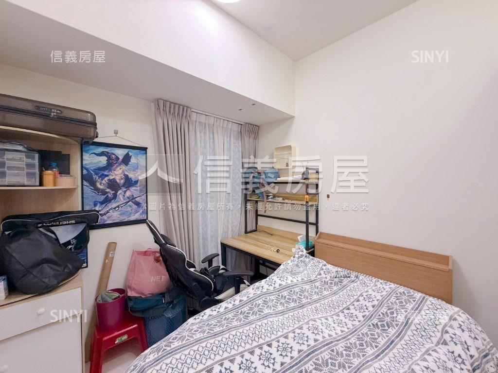 長堤。方正３房帶車位房屋室內格局與周邊環境