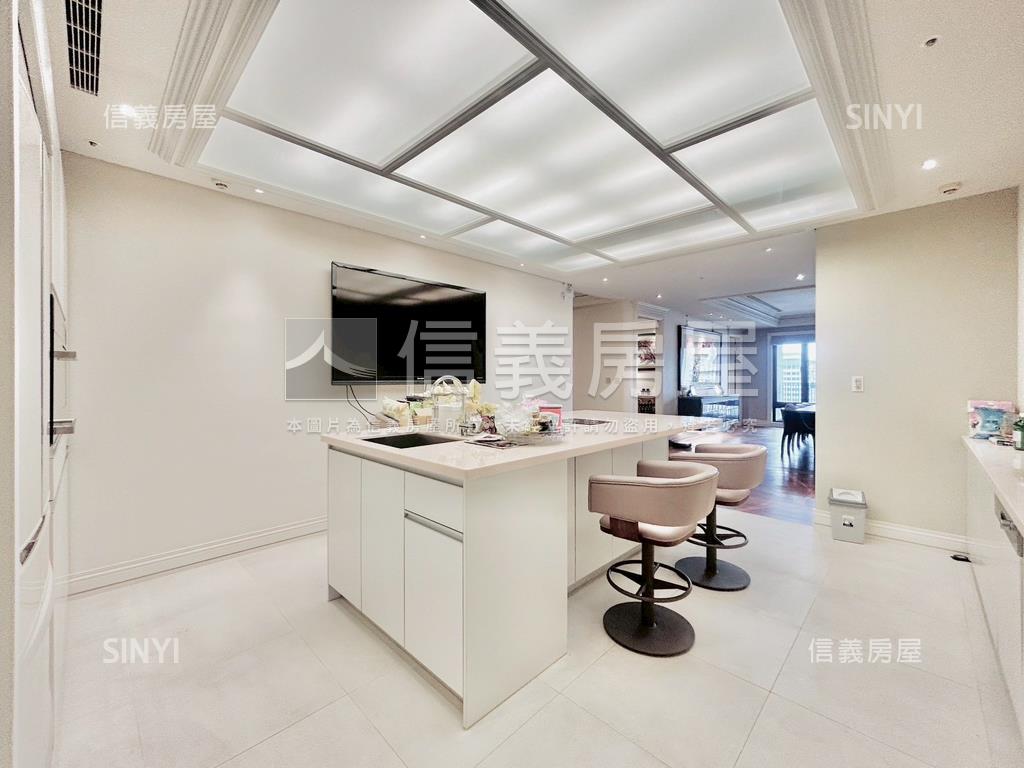 寶輝一品高樓美妝面歌劇院房屋室內格局與周邊環境