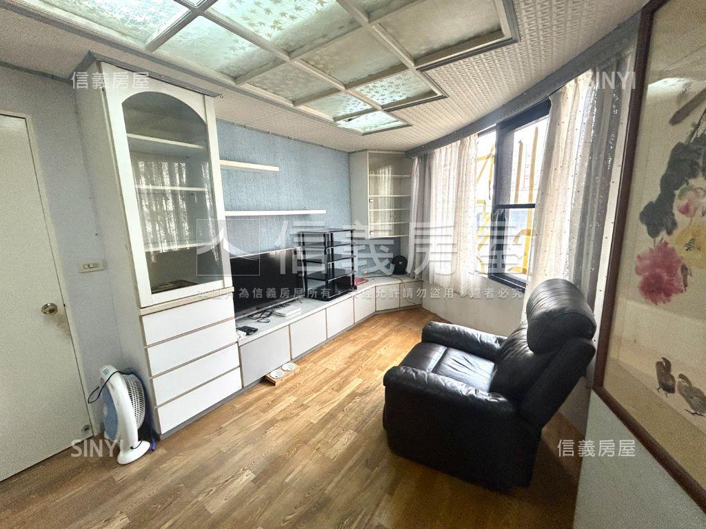 新埔低總價電梯兩房房屋室內格局與周邊環境