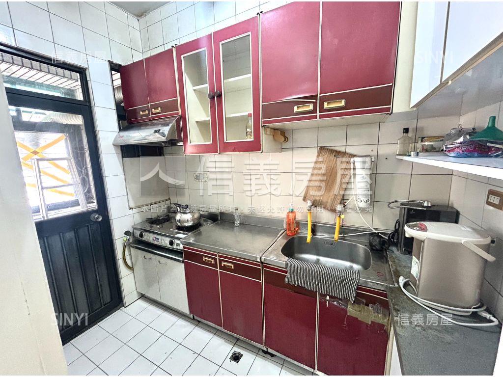 新埔低總價電梯兩房房屋室內格局與周邊環境