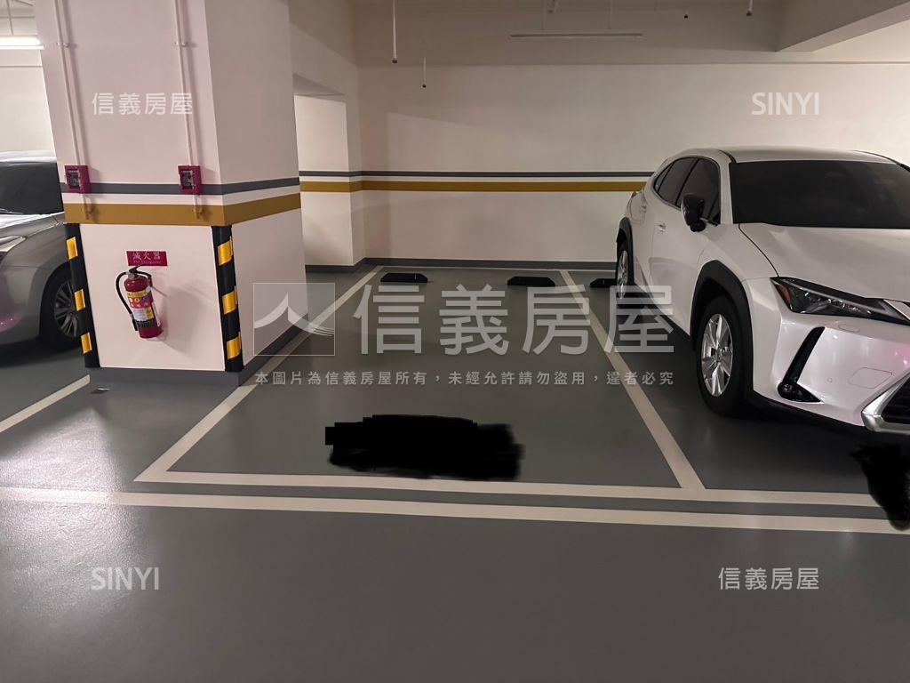 專任惠宇朝南高樓兩房平車房屋室內格局與周邊環境