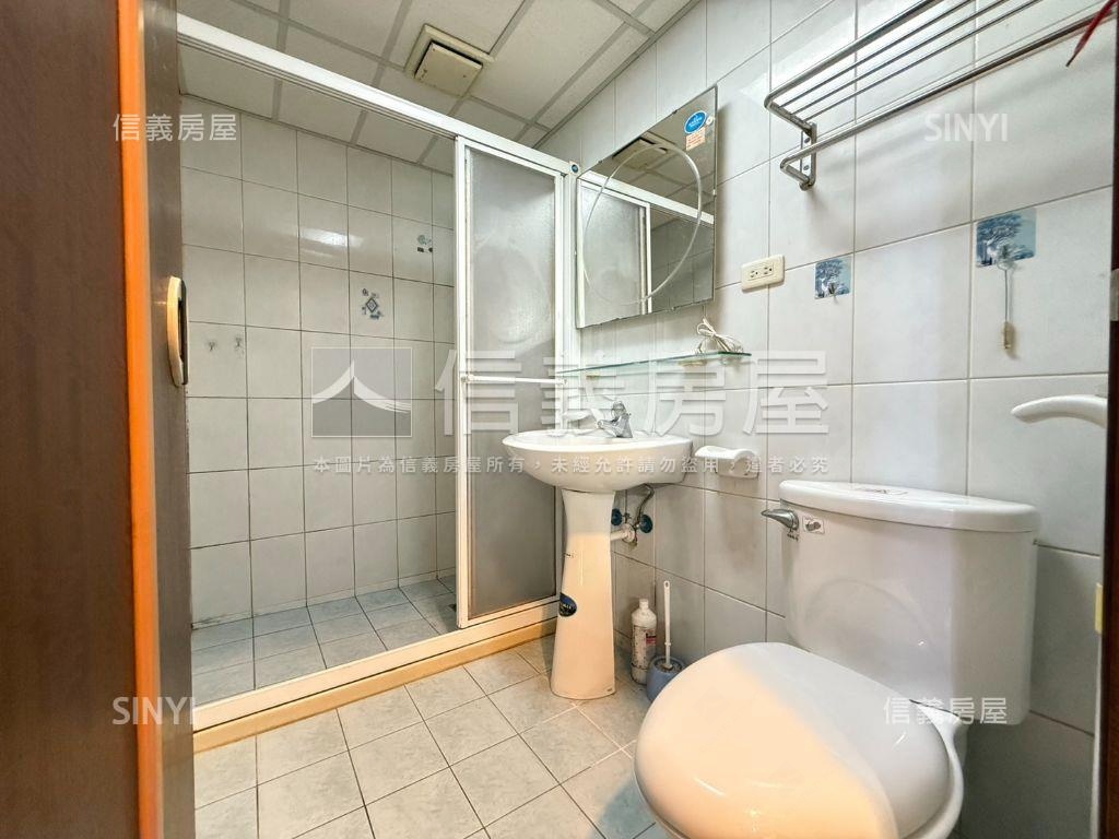 國家學院兩房露台戶房屋室內格局與周邊環境