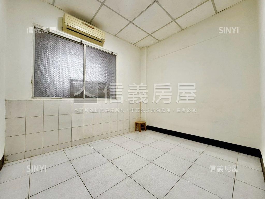 三民低總價電梯收租雙套房房屋室內格局與周邊環境