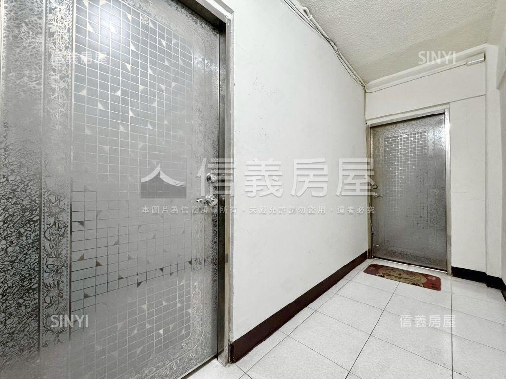 三民低總價電梯收租雙套房房屋室內格局與周邊環境