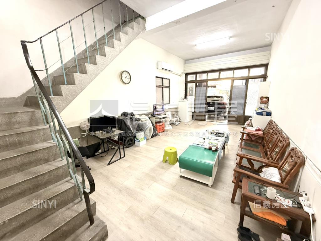 南屯活路低總價透天房屋室內格局與周邊環境
