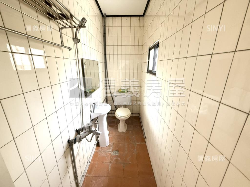 南屯活路低總價透天房屋室內格局與周邊環境