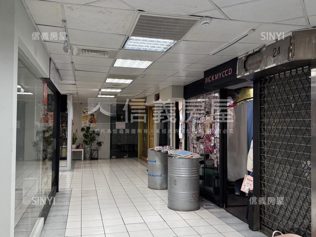 頂好名店城３樓金店房屋室內格局與周邊環境