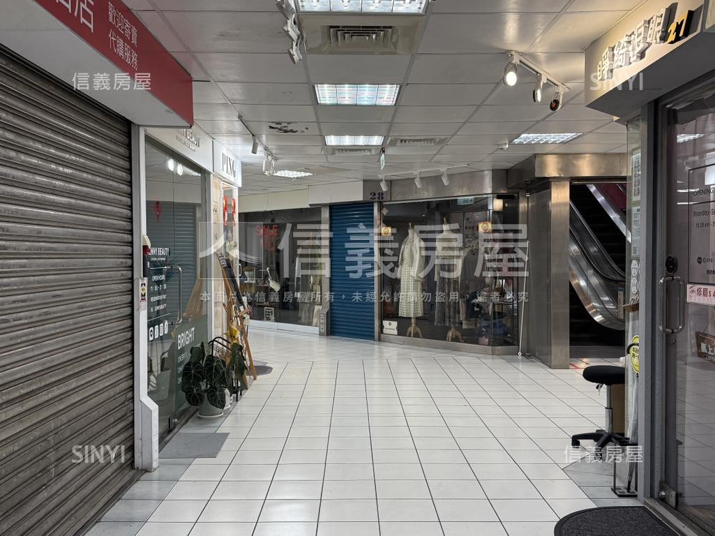 頂好名店城３樓金店房屋室內格局與周邊環境