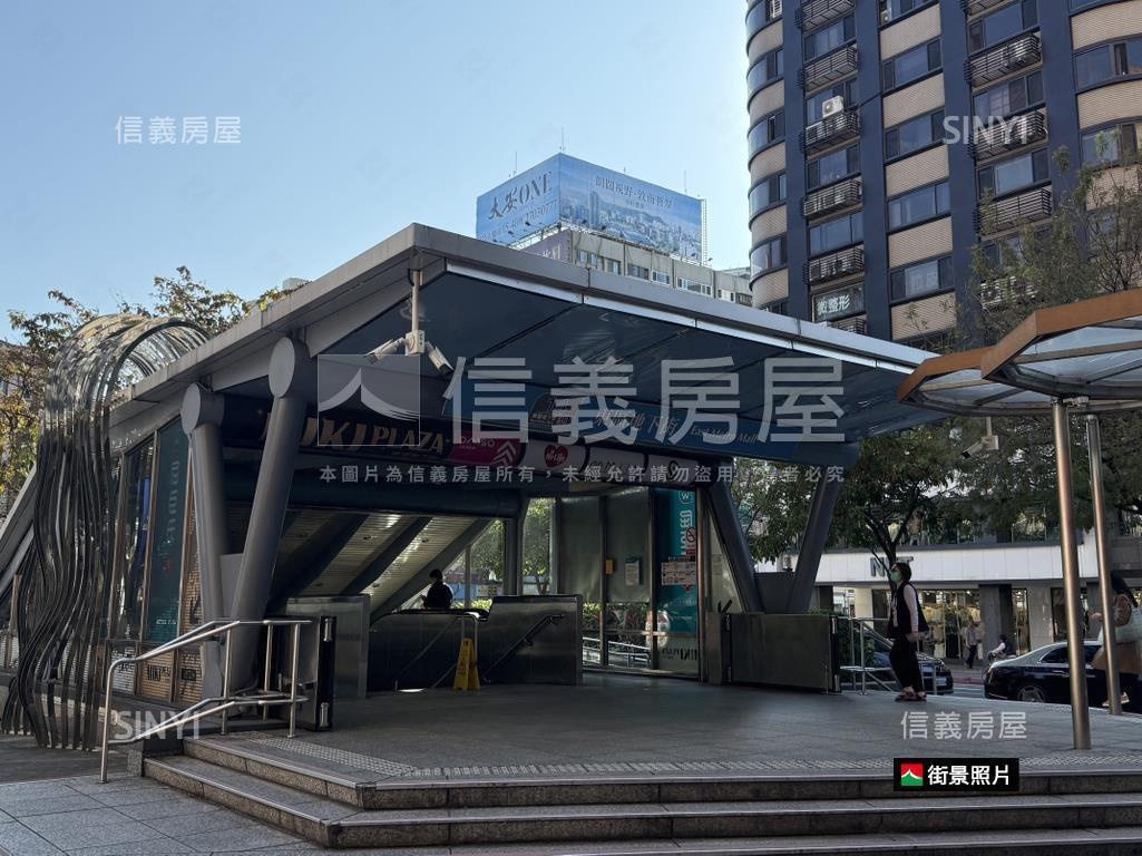 頂好名店城３樓金店房屋室內格局與周邊環境