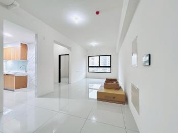 專任中路君邑富永三房車位