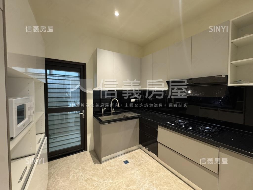 馥郁７大庭院別墅可停５車房屋室內格局與周邊環境