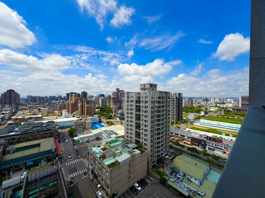 帥君臨天下近１４期採光戶房屋室內格局與周邊環境