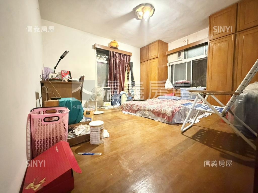 稀有邊間一樓˙方便停車房屋室內格局與周邊環境