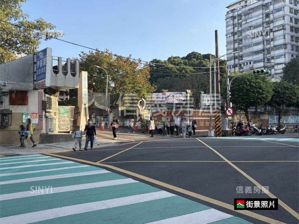 稀有邊間一樓˙方便停車房屋室內格局與周邊環境