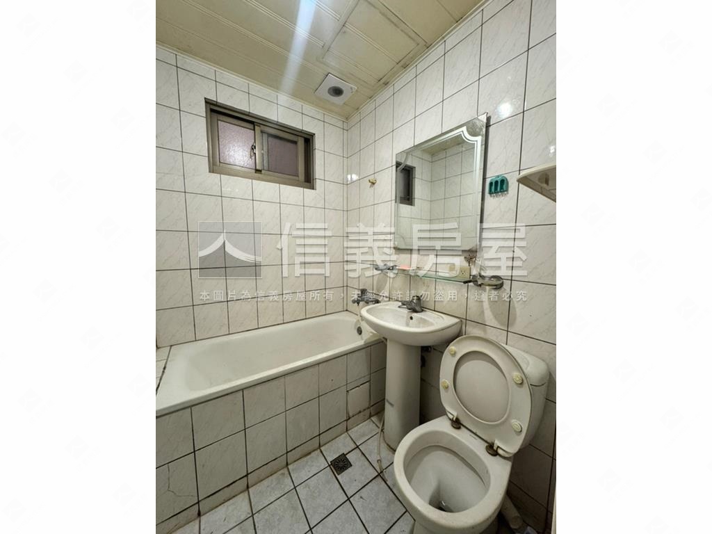 南區三房溫馨浪漫美屋房屋室內格局與周邊環境