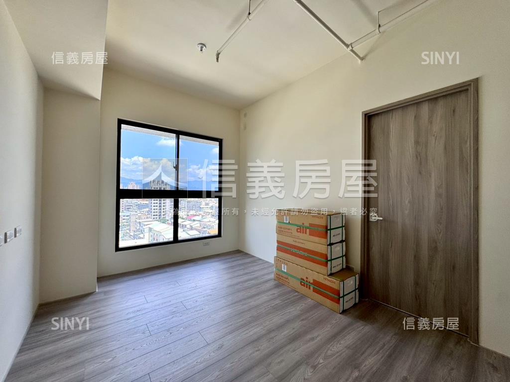 昂峰惟美兩房車位房屋室內格局與周邊環境
