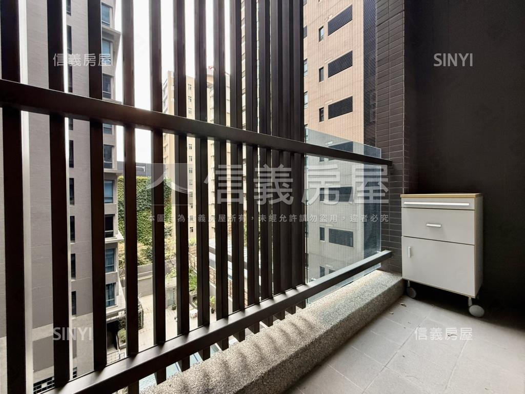 七期市政１０１精緻小豪宅房屋室內格局與周邊環境