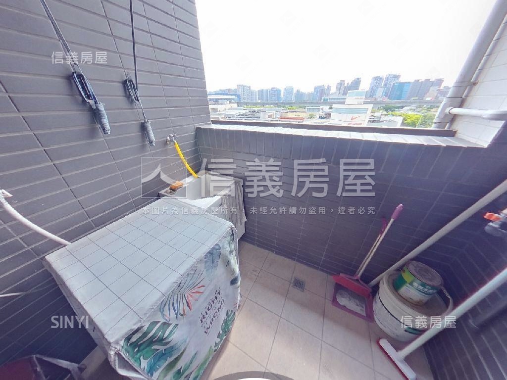 華泰旁新潤Ａ１８三房車位房屋室內格局與周邊環境