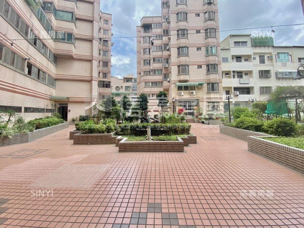 北區稀有車水馬龍三層樓店房屋室內格局與周邊環境