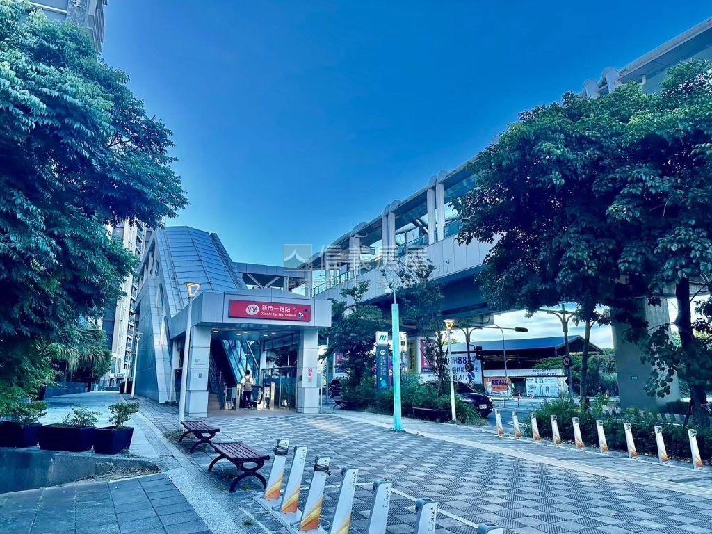 新市鎮★美景三房附坡平車房屋室內格局與周邊環境