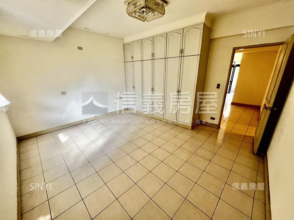 美之城稀有雙層綠景庭院宅房屋室內格局與周邊環境
