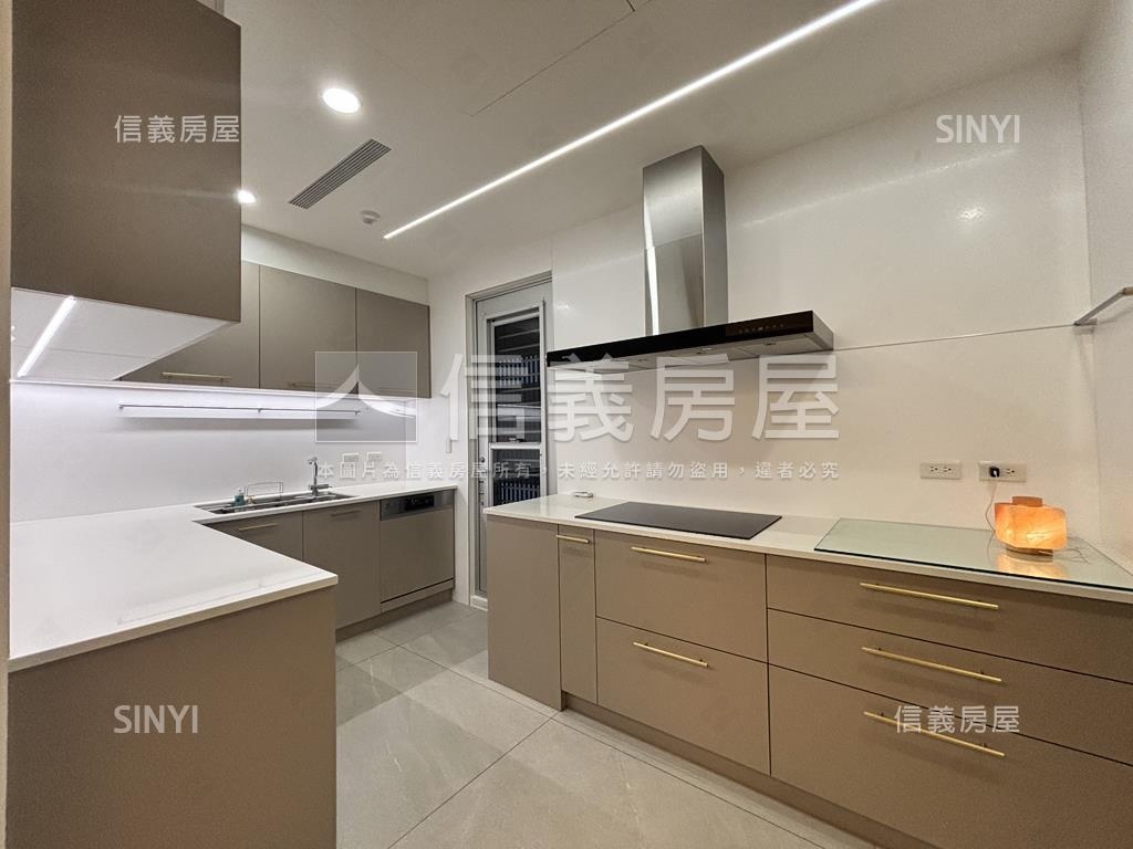 文化中心‧水精湛豪邸房屋室內格局與周邊環境