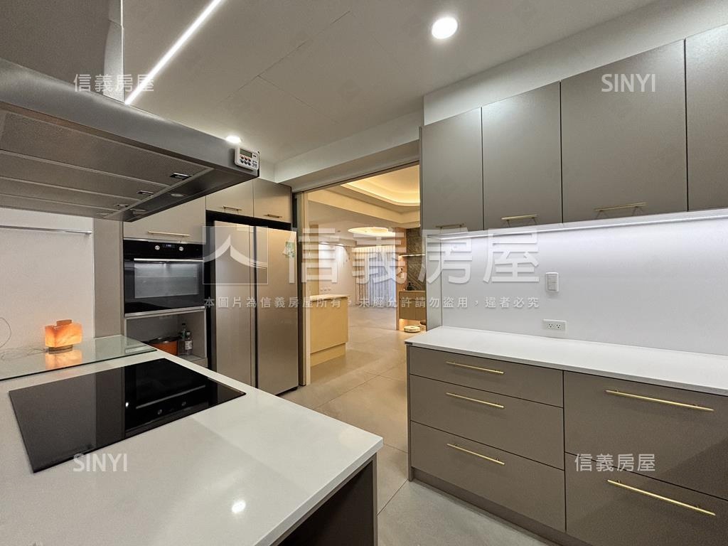 文化中心‧水精湛豪邸房屋室內格局與周邊環境