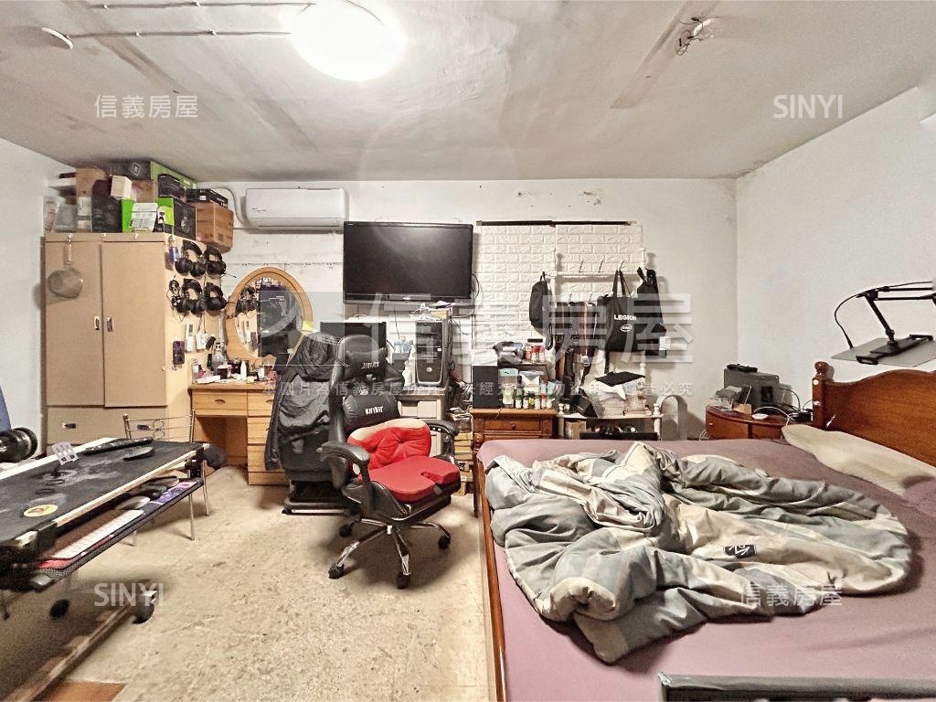 中誠稀有店面房屋室內格局與周邊環境