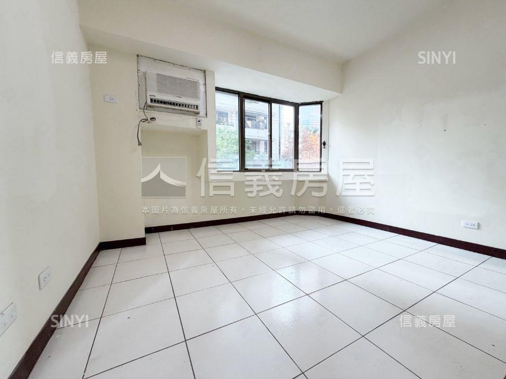 帥崇德路鬧中取靜文青店面房屋室內格局與周邊環境