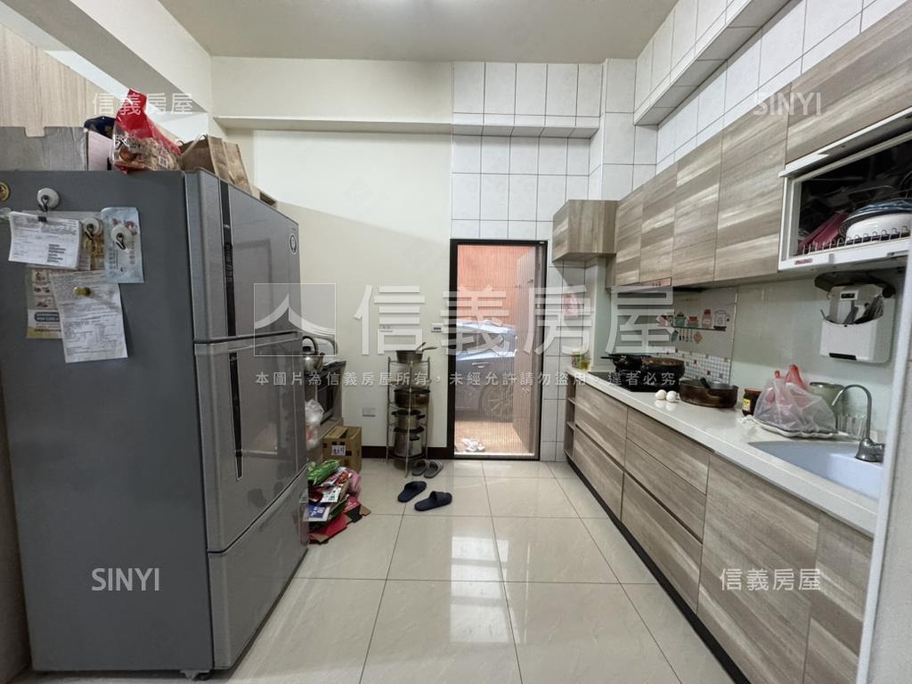 和美大面寬獨棟美墅房屋室內格局與周邊環境